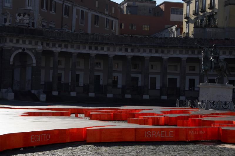 MICHELANGELO PISTOLETTO - Love Differences, Piazza del Plebiscito 2007