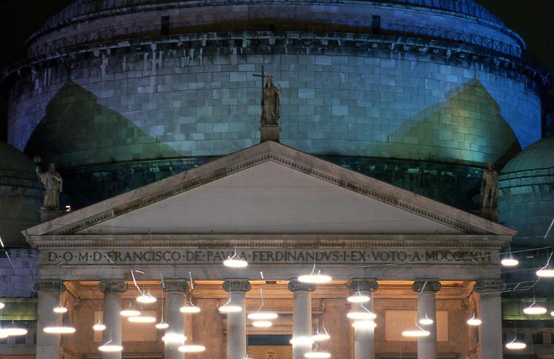 REBECCA HORN - Spiriti di madreperla, Piazza del Plebiscito 2002