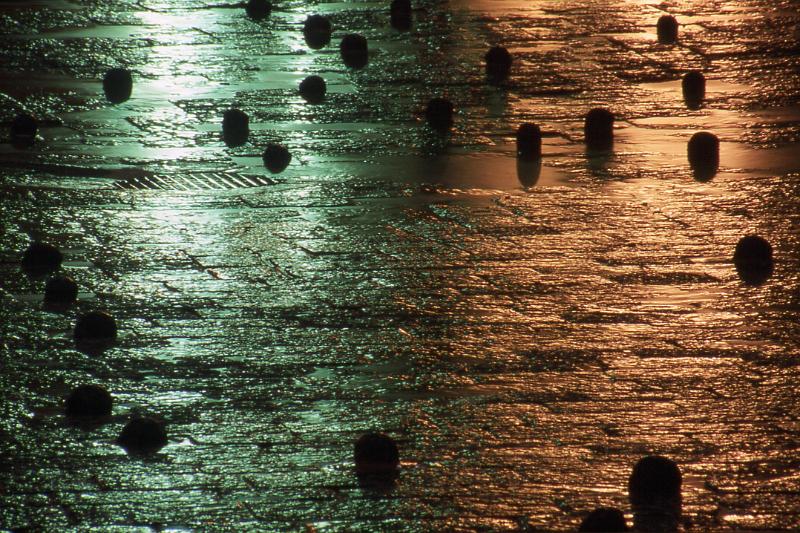 REBECCA HORN - Spiriti di madreperla, Piazza del Plebiscito 2002