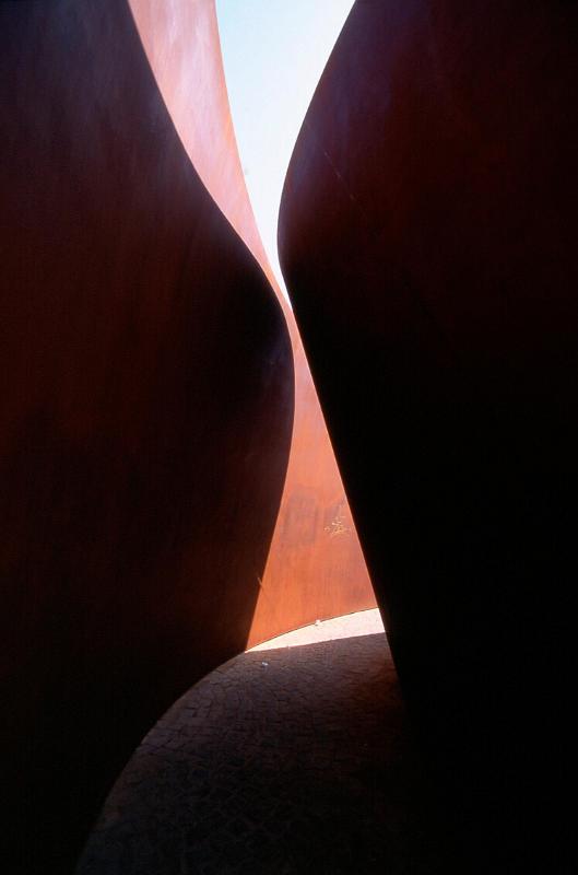 RICHARD SERRA - Naples , Piazza del Plebiscito 2003