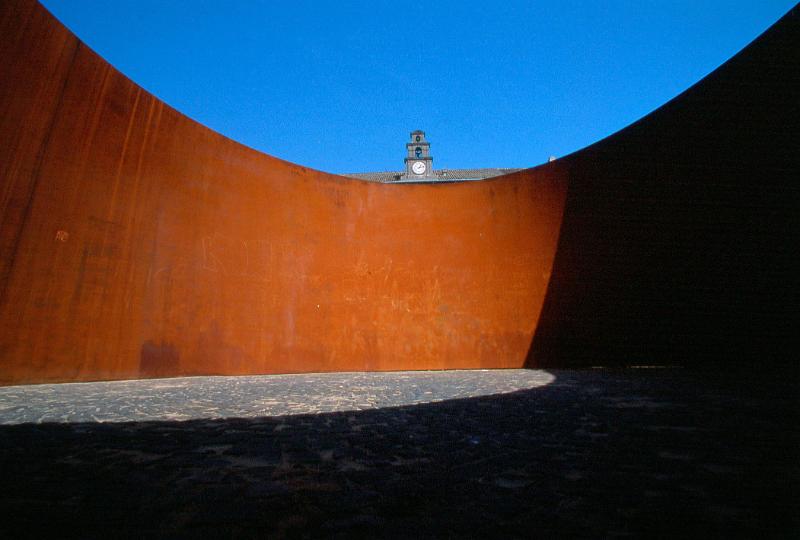 RICHARD SERRA - Naples , Piazza del Plebiscito 2003
