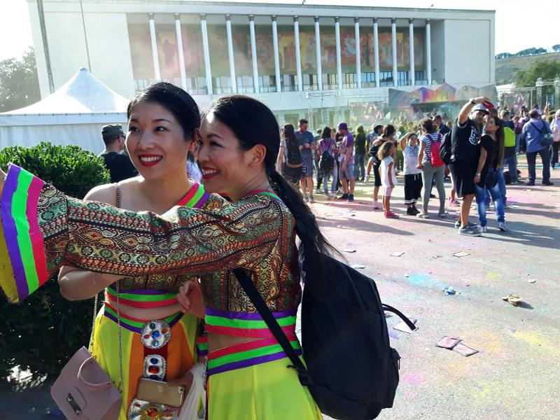 Festival dell'oriente, Holi