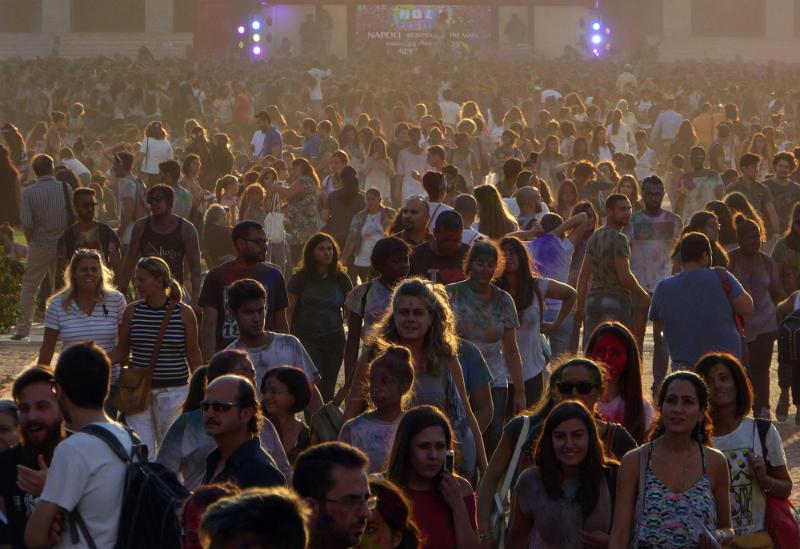 Festival dell'oriente, Holi