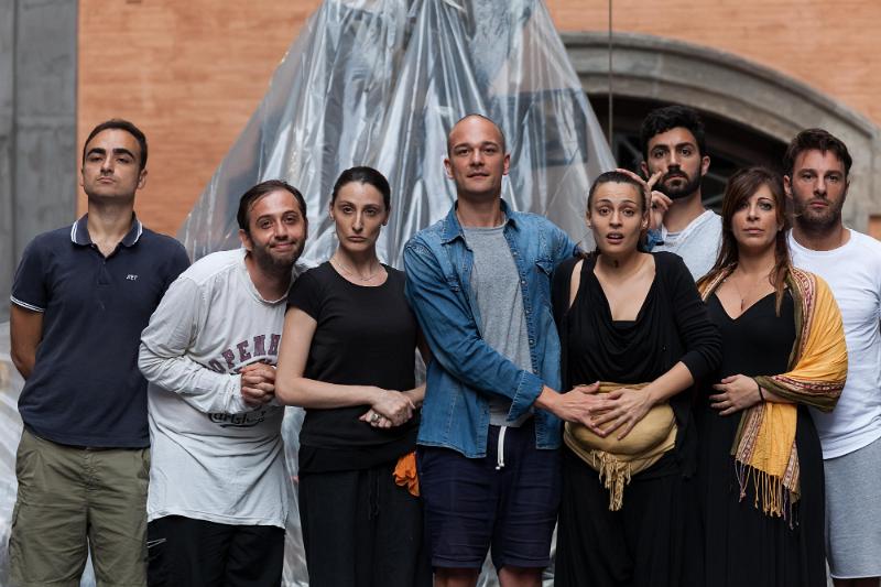 Il paese di chi se ne va - Backstage