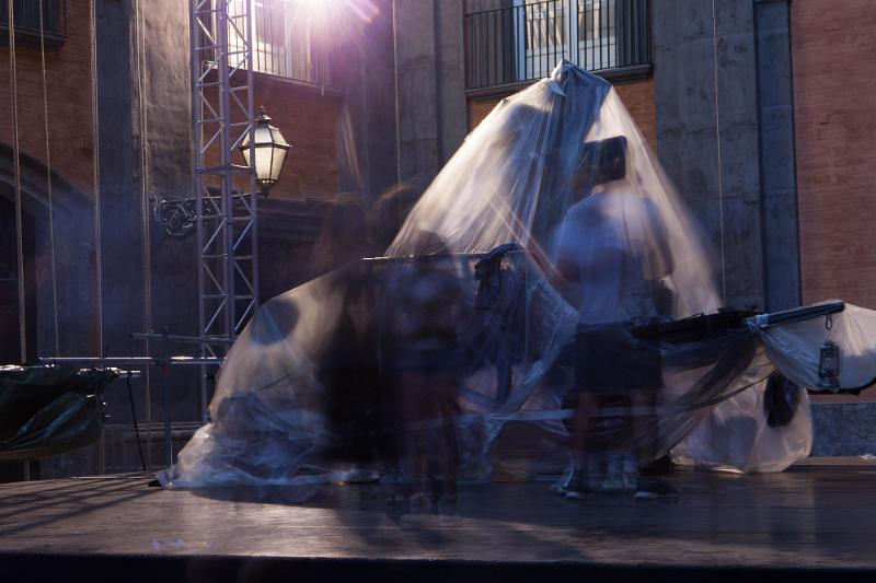 Il paese di chi se ne va - Backstage